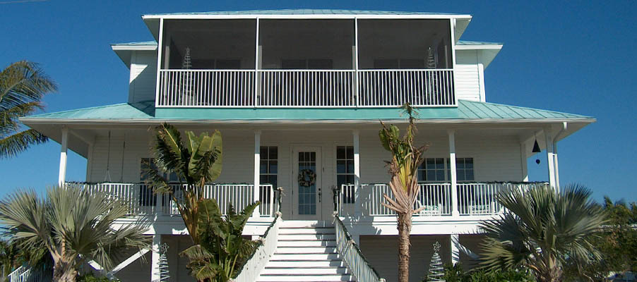 Screened Second Story Balcony